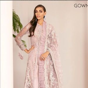 Beautiful gown style 4 piece dress 💯 % authentic Pakistani designer baroque